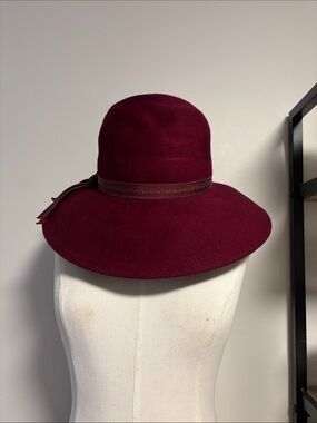 Vintage Henry Pollak wool red brim hat